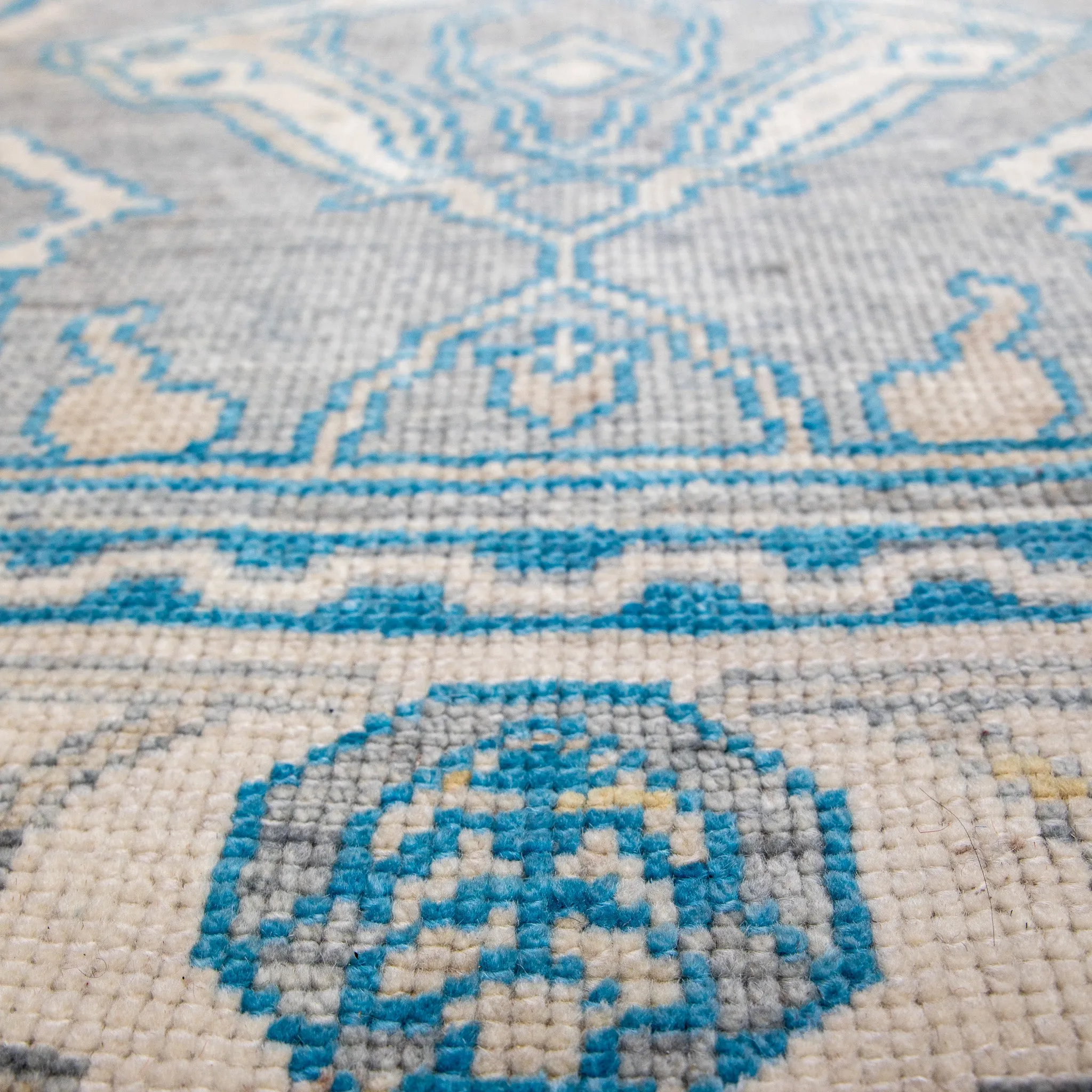 16372 Handwoven Rug 4x6’10