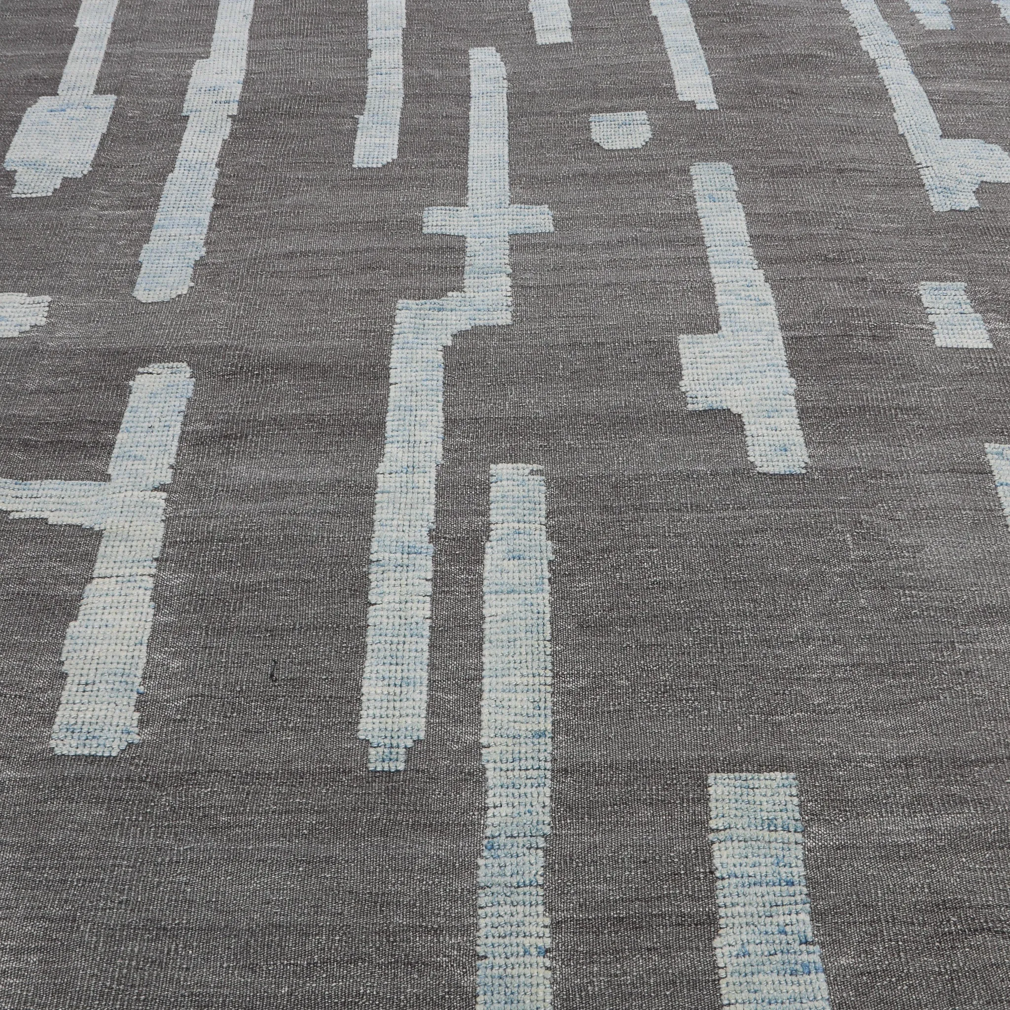 16513 Handwoven Rug 9x12’4