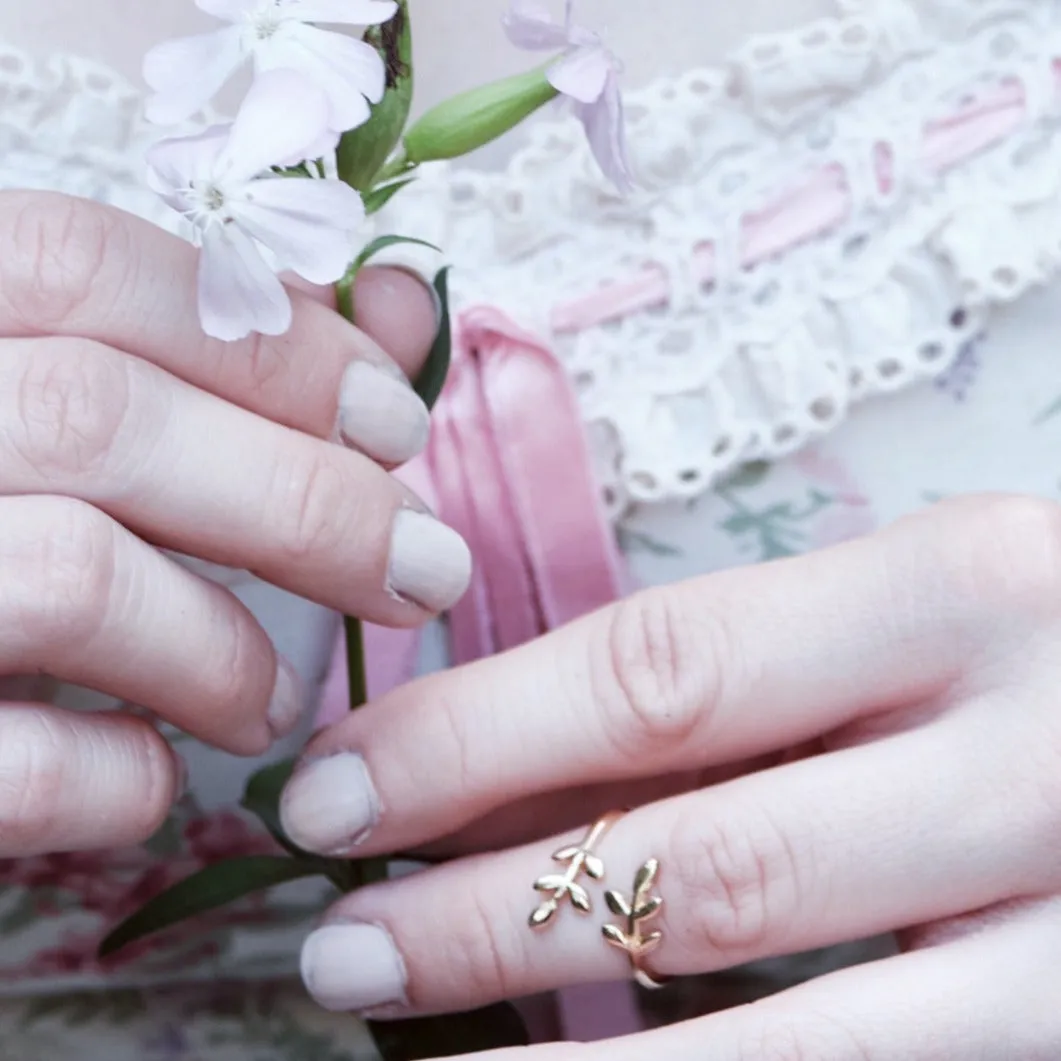 Adjustable Leaf Wrap Ring