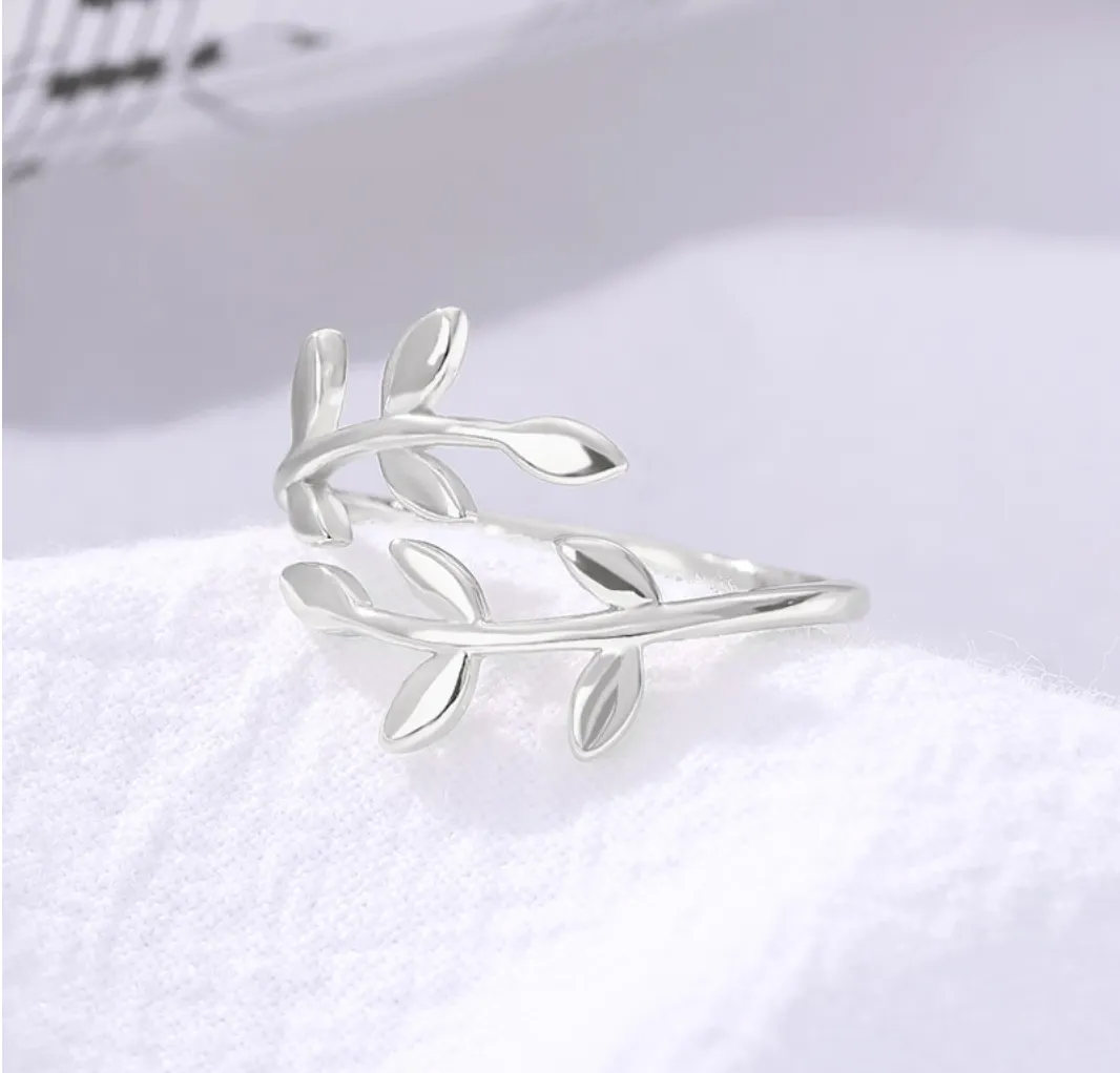 Adjustable Leaf Wrap Ring