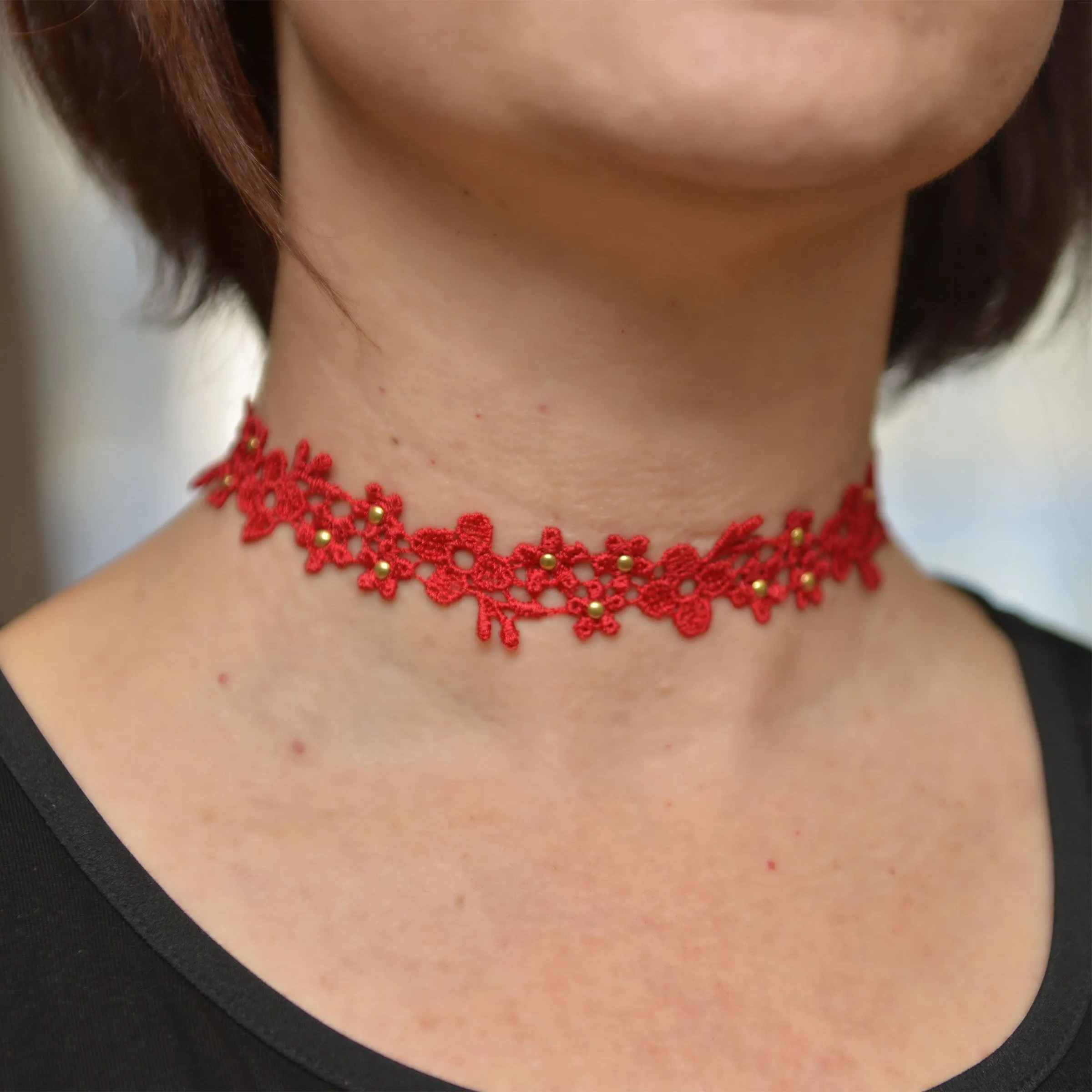 Astrid Red Daisy Choker with Gold Beads