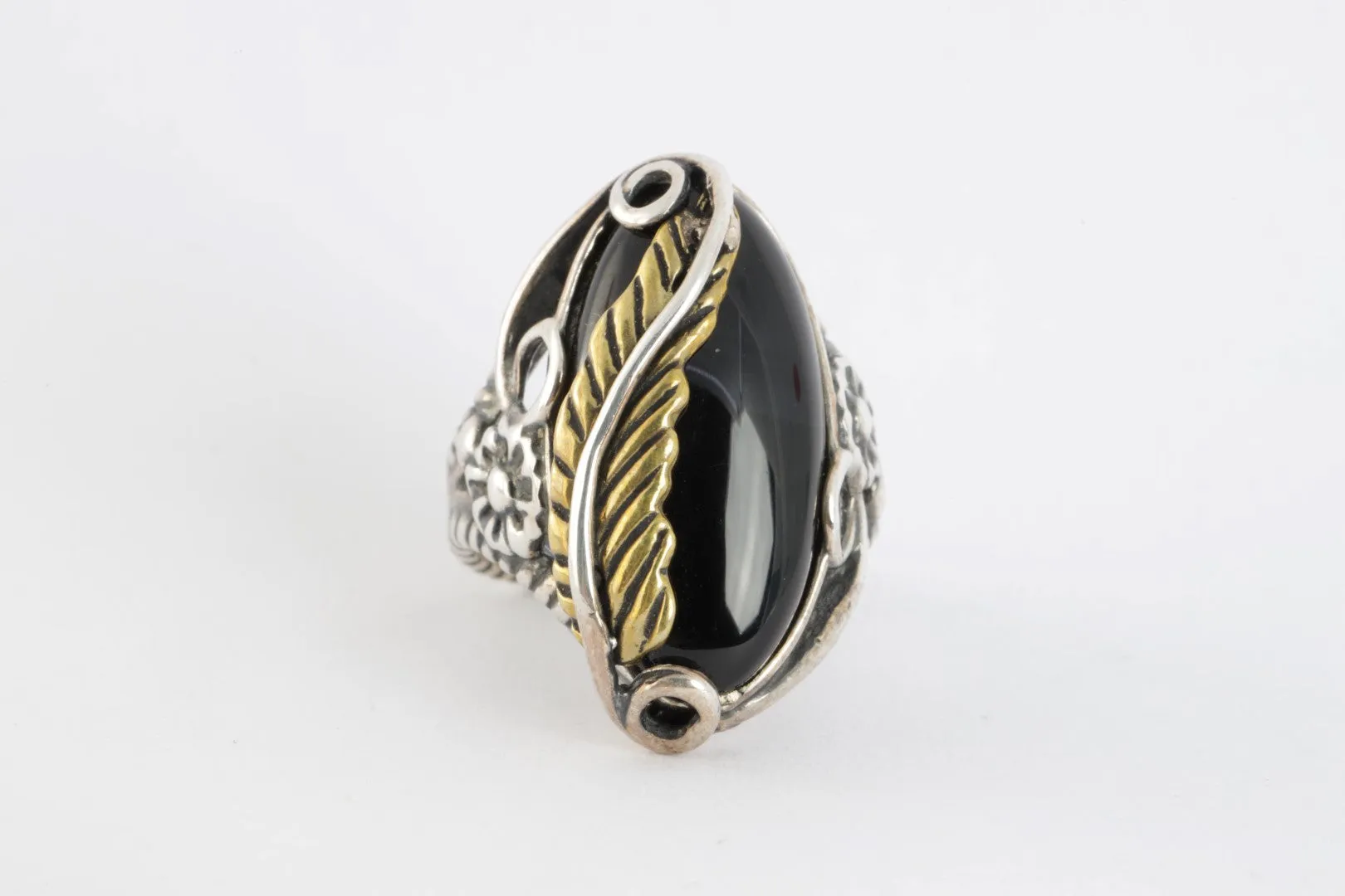 Carolyn Pollack 925 Silver & Brass Onyx Leaf Ring Size 7 (9.50g.)