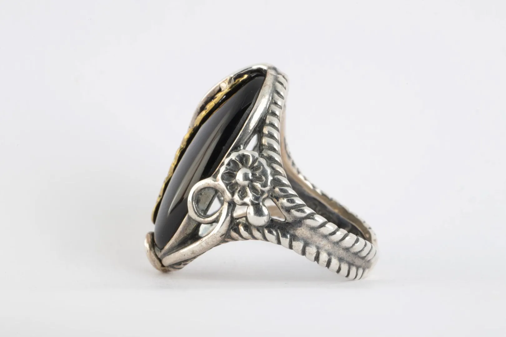 Carolyn Pollack 925 Silver & Brass Onyx Leaf Ring Size 7 (9.50g.)