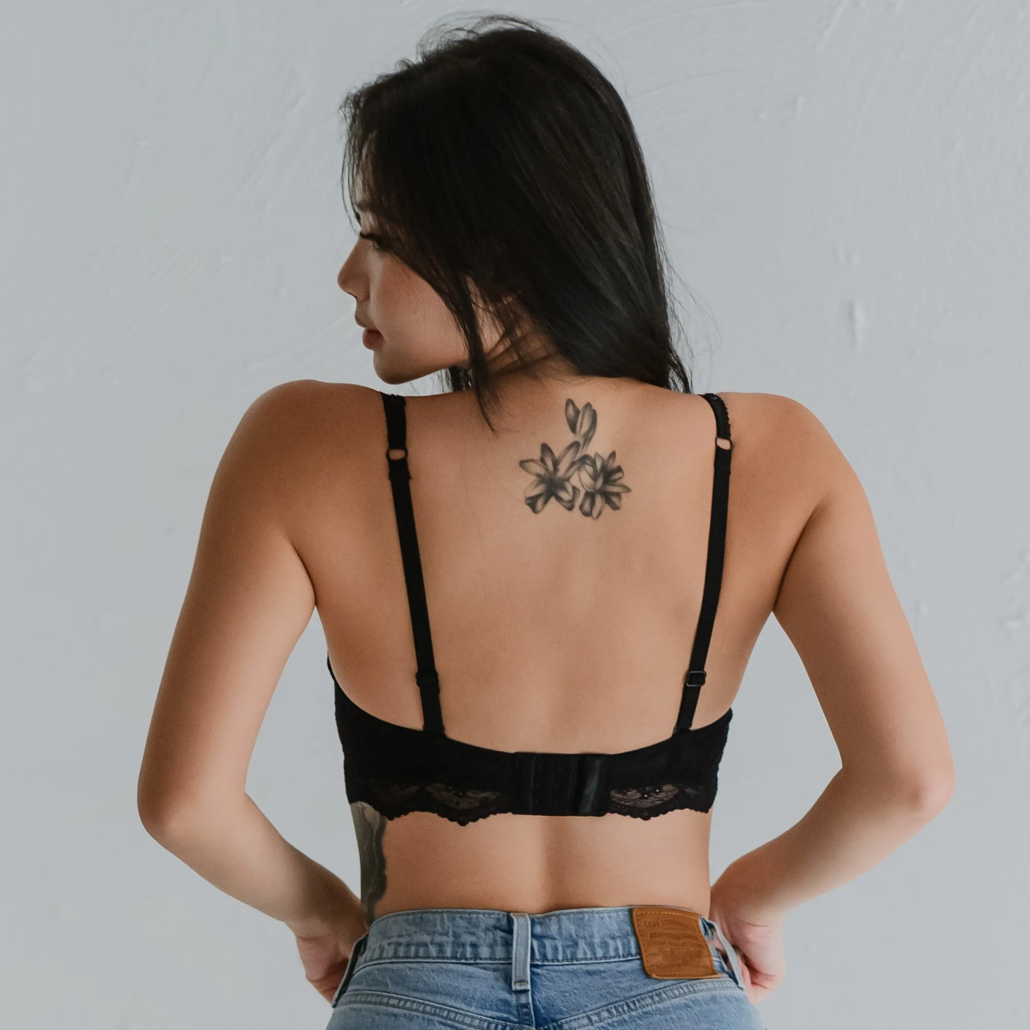 Dainty Daisy! Lace Unlined Wireless Bra in Black