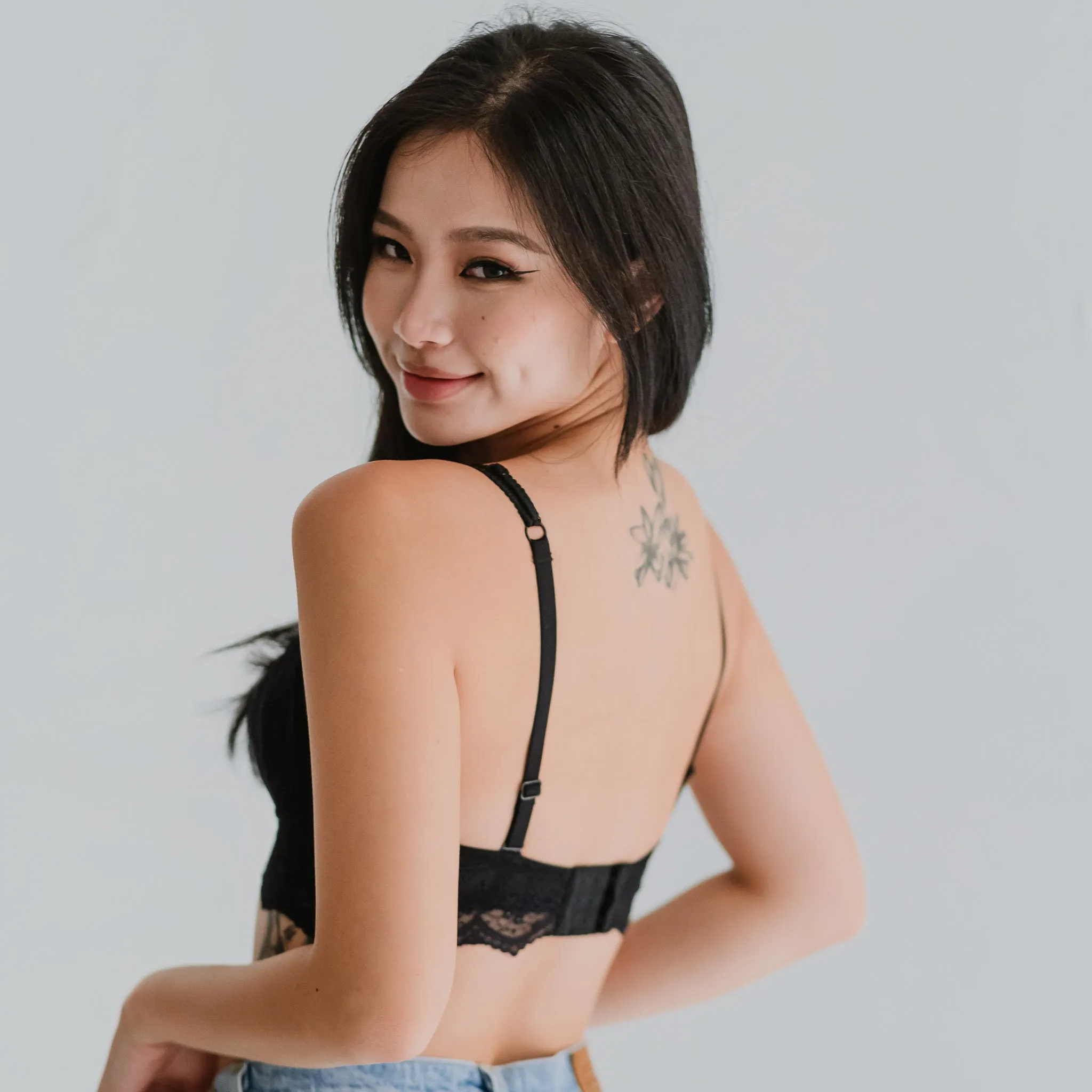 Dainty Daisy! Lace Unlined Wireless Bra in Black