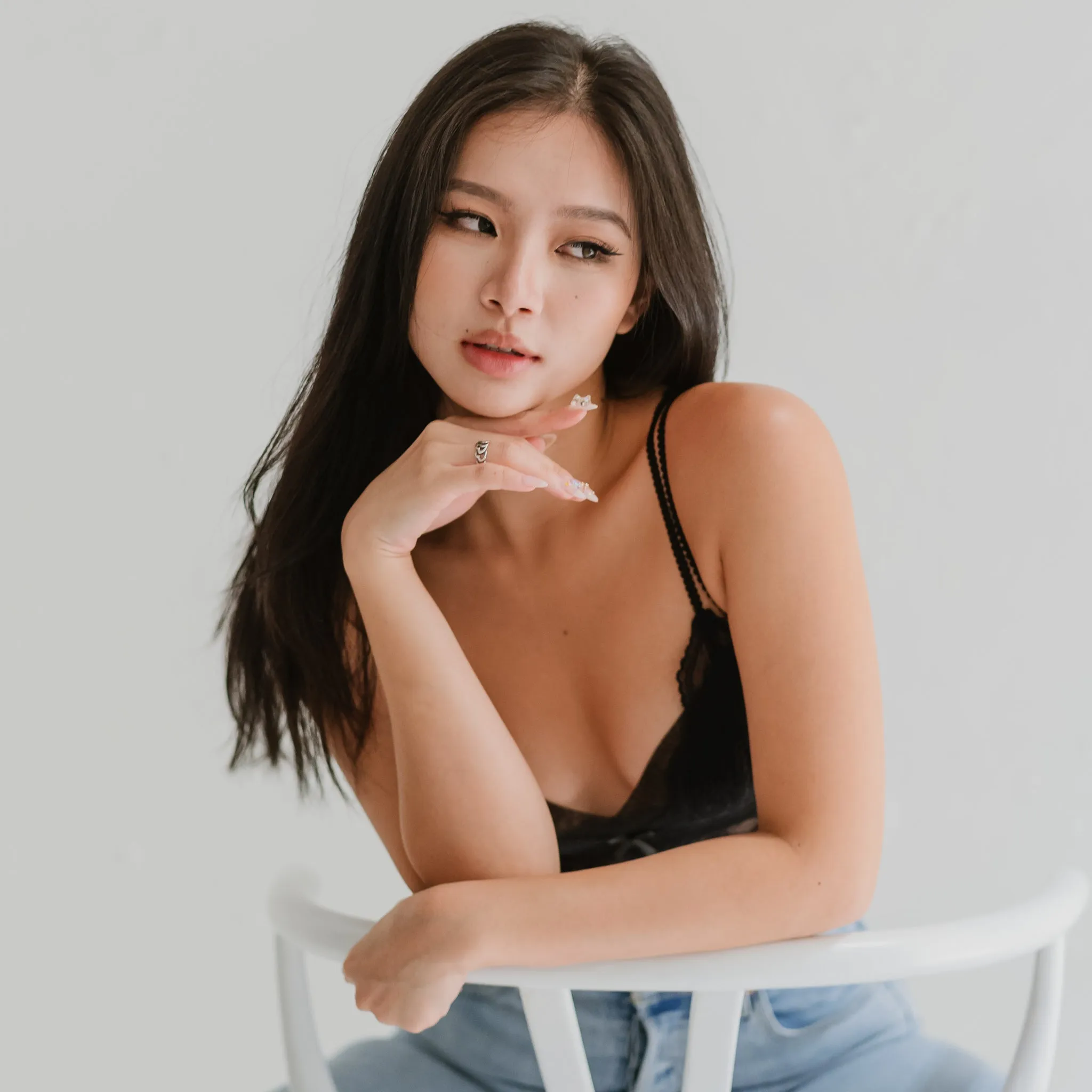 Dainty Daisy! Lace Unlined Wireless Bra in Black