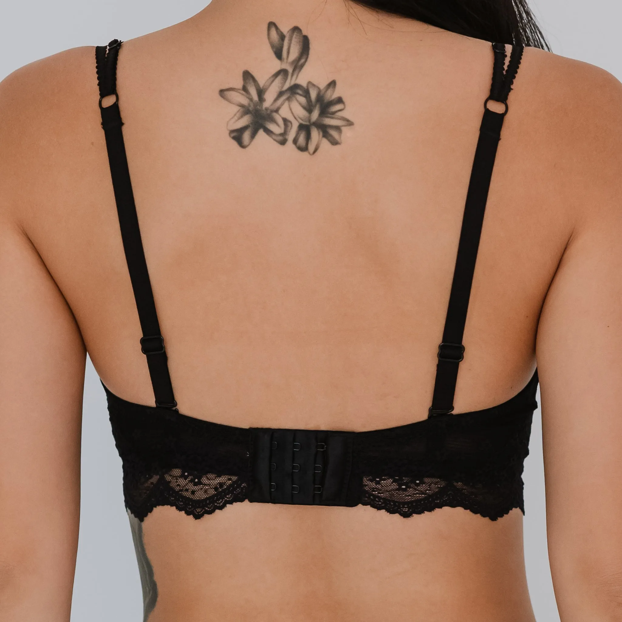 Dainty Daisy! Lace Unlined Wireless Bra in Black