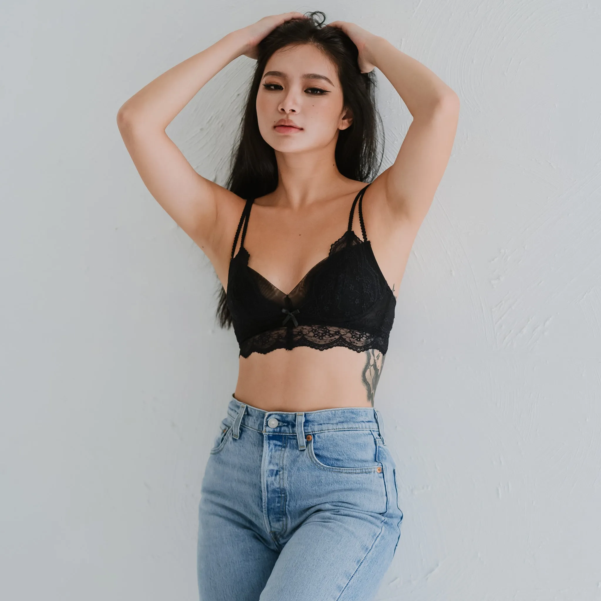Dainty Daisy! Lace Unlined Wireless Bra in Black