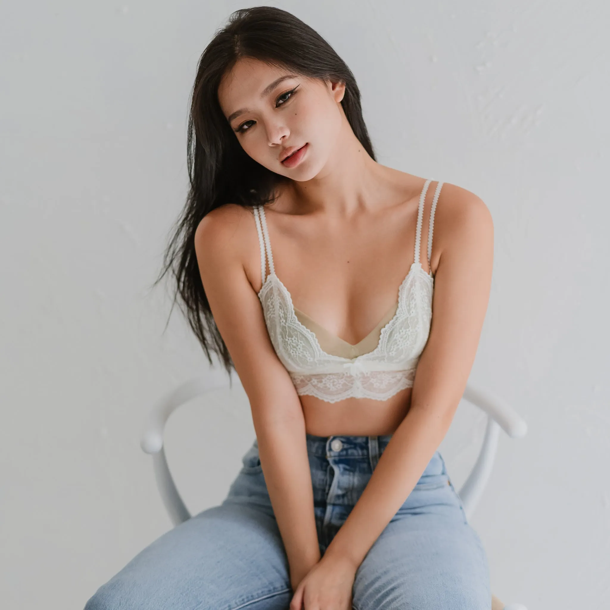 Dainty Daisy! Lace Unlined Wireless Bra in Willow Pistachio
