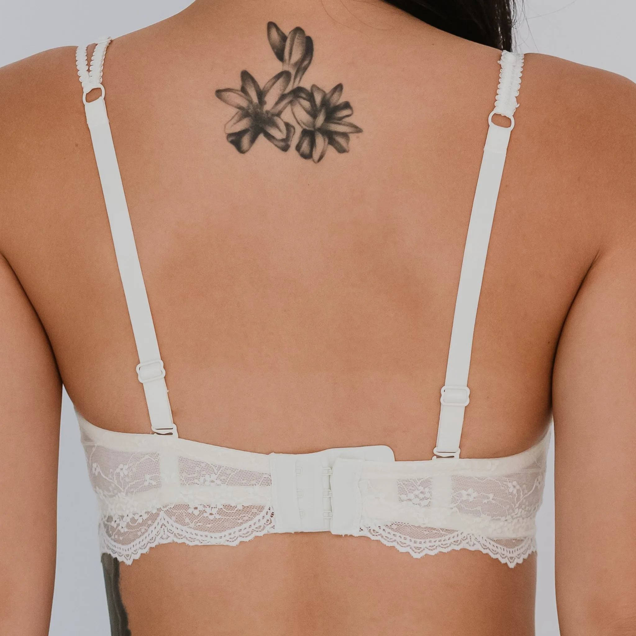 Dainty Daisy! Lace Unlined Wireless Bra in Willow Pistachio