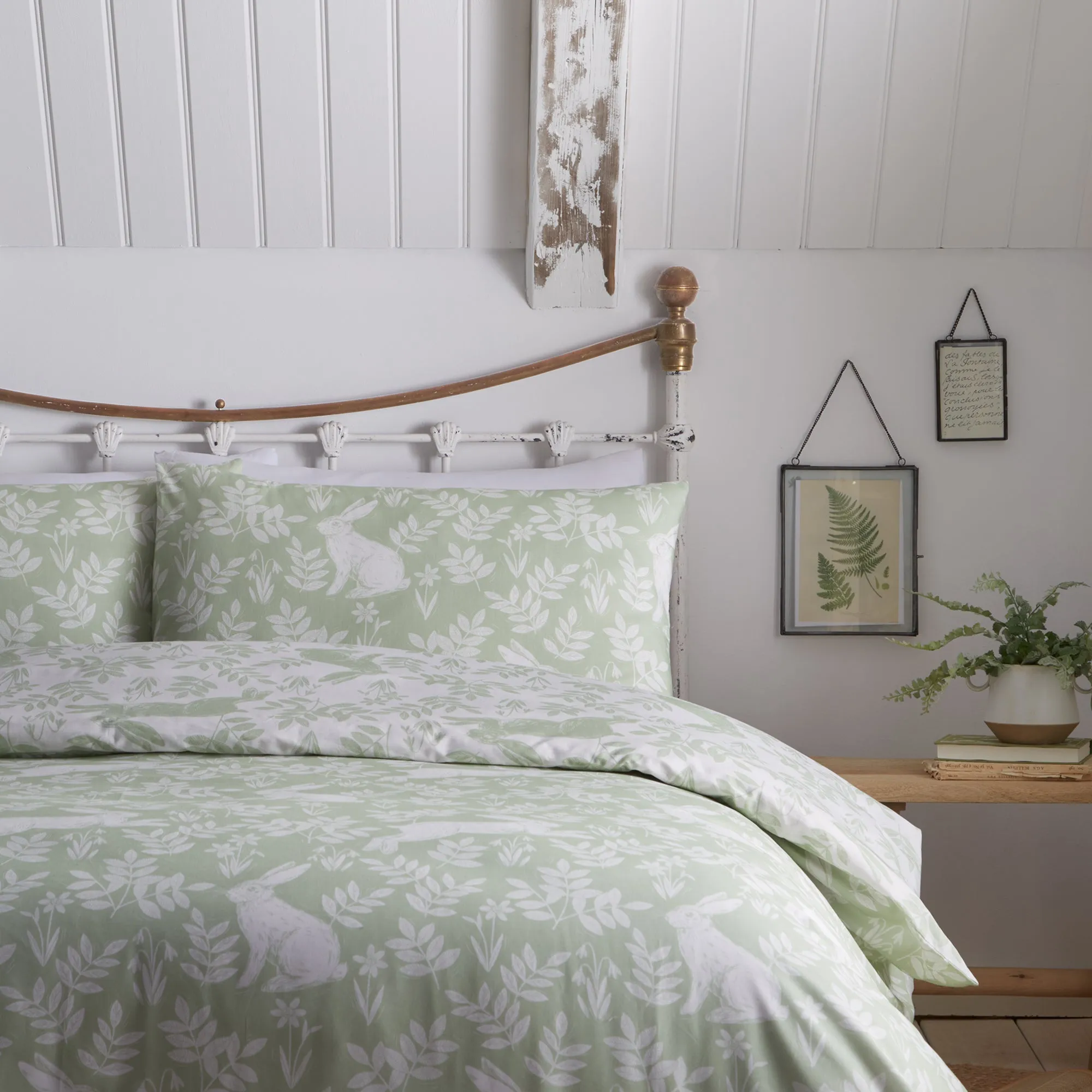 Dreams & Drapes Spring Rabbits Duvet Cover Set - Green
