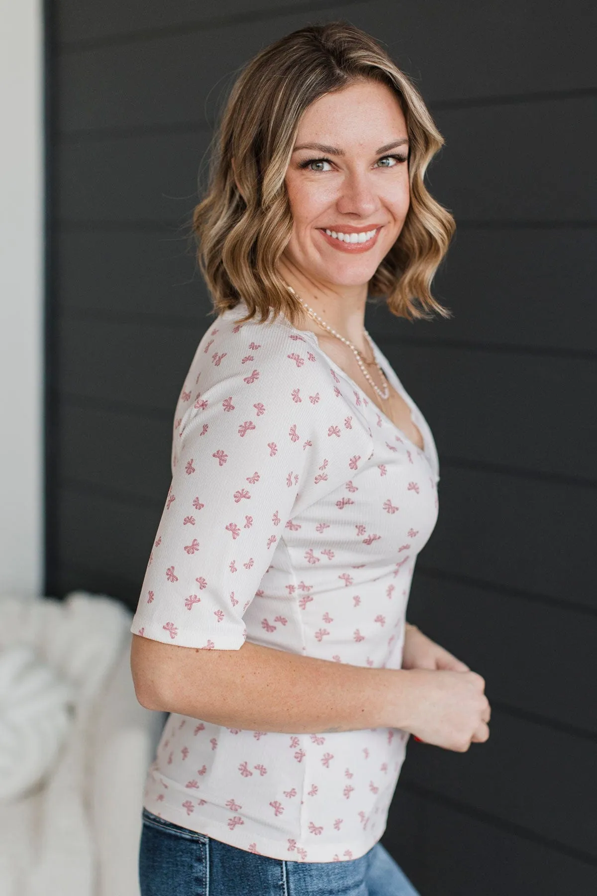Extreme Bliss Printed V-Neck Top- Ivory & Pink