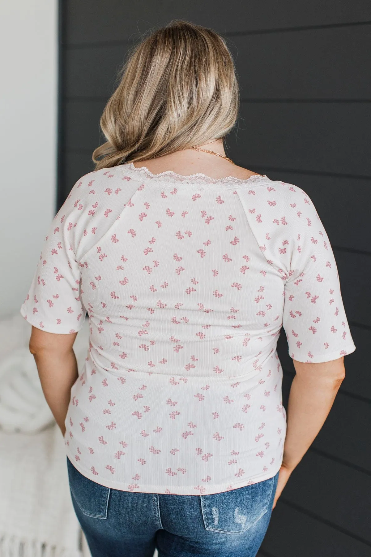 Extreme Bliss Printed V-Neck Top- Ivory & Pink