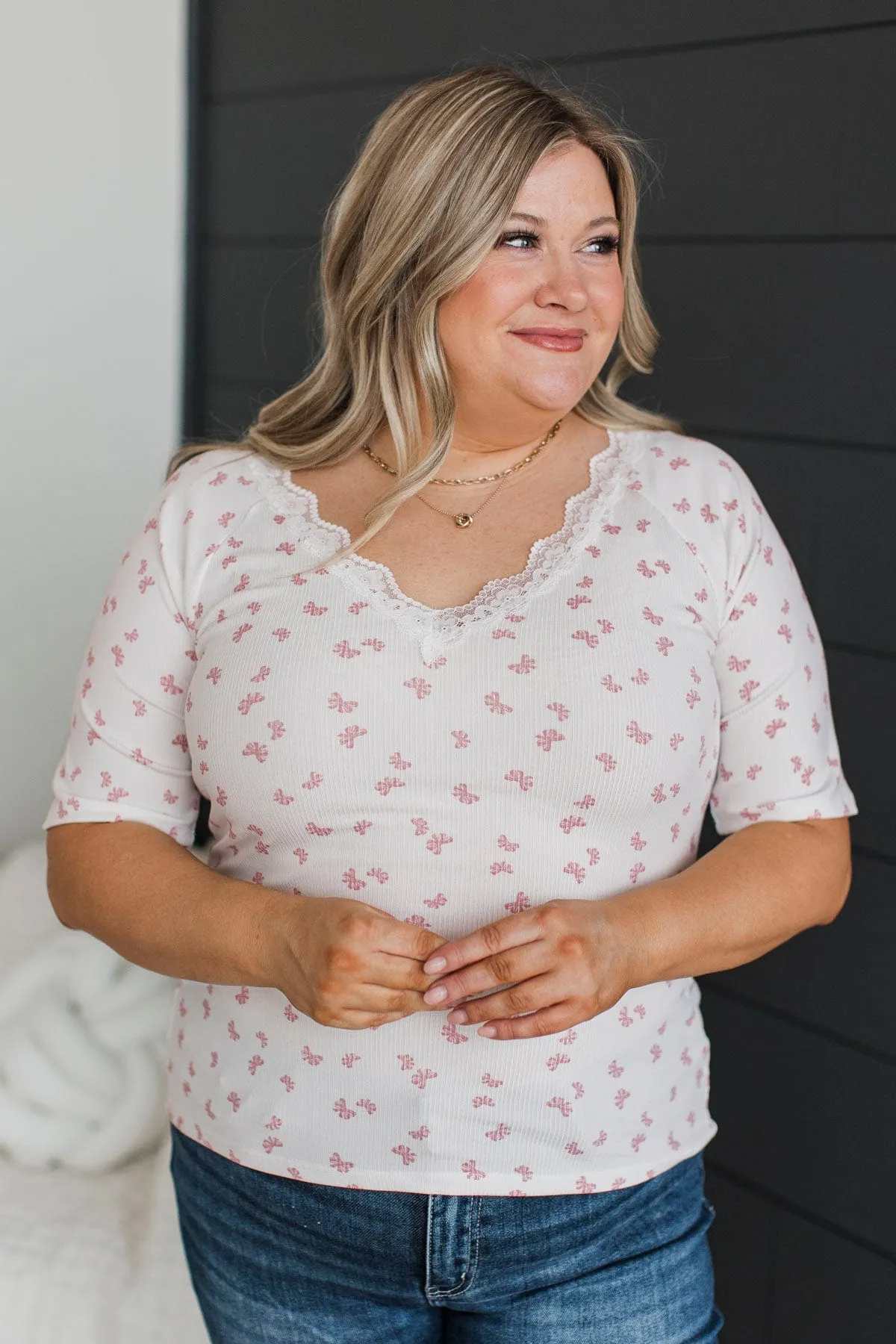 Extreme Bliss Printed V-Neck Top- Ivory & Pink