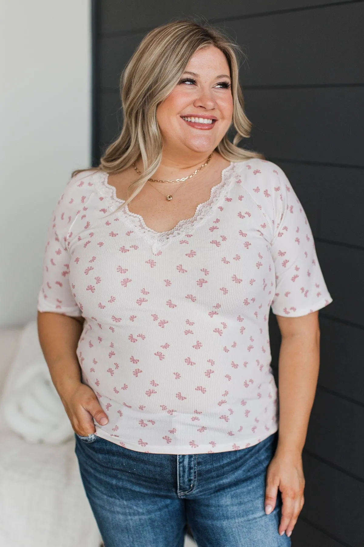 Extreme Bliss Printed V-Neck Top- Ivory & Pink