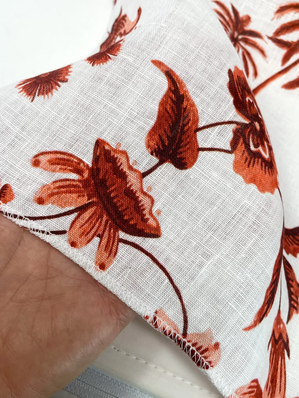 Floral Plants Handkerchief Light Weight 100% Linen Fabric By The Yard/CL1109
