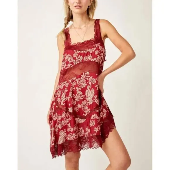 Free People All Nighter Trapeze Slip / Red Combo XS NWT