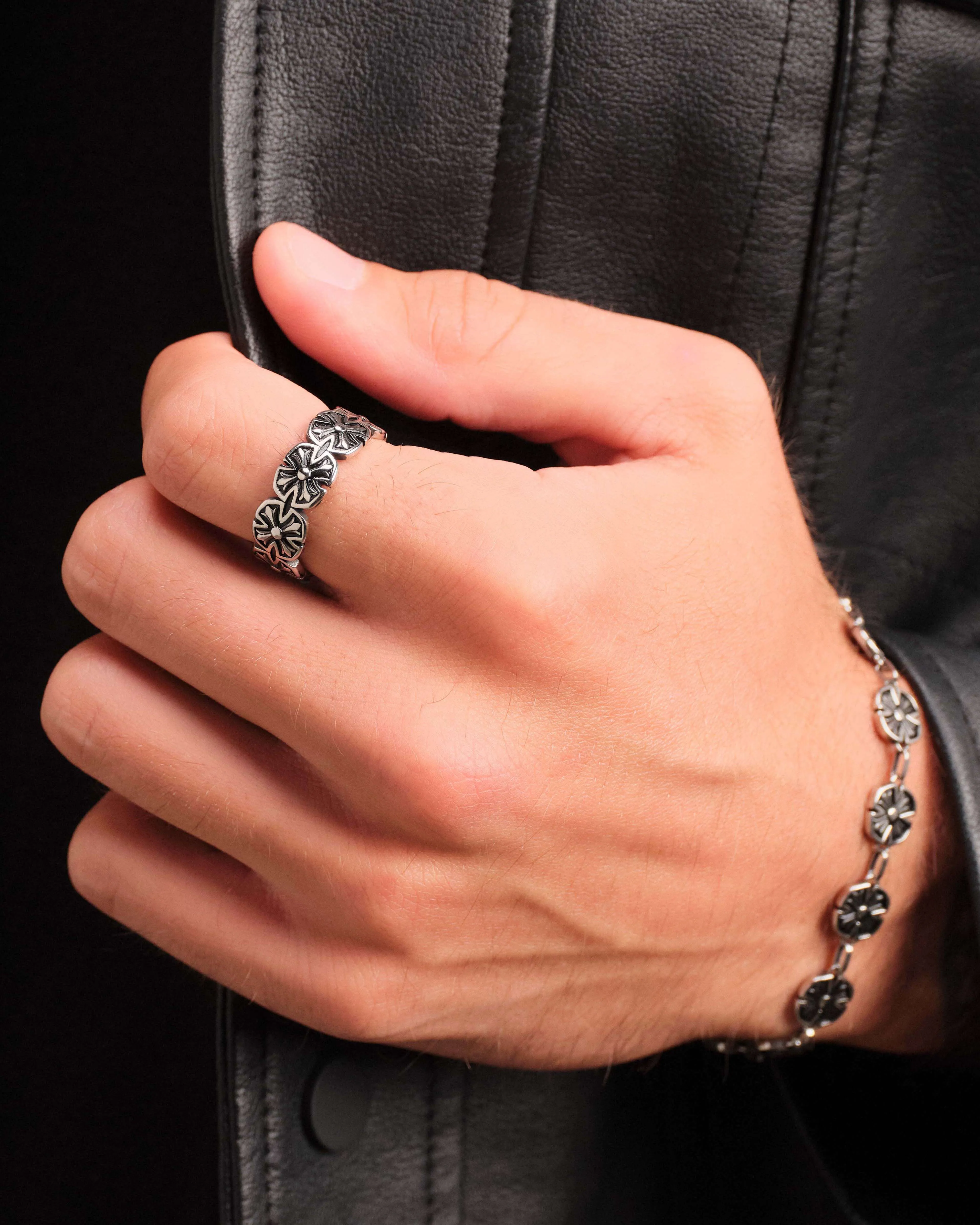 Heritage Crest Ring