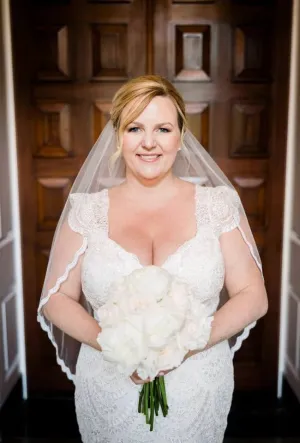 Lace Fingertip Length Wedding Veil with Thin Scallop Lace Trim, Off White/ Ivory Bridal Veil