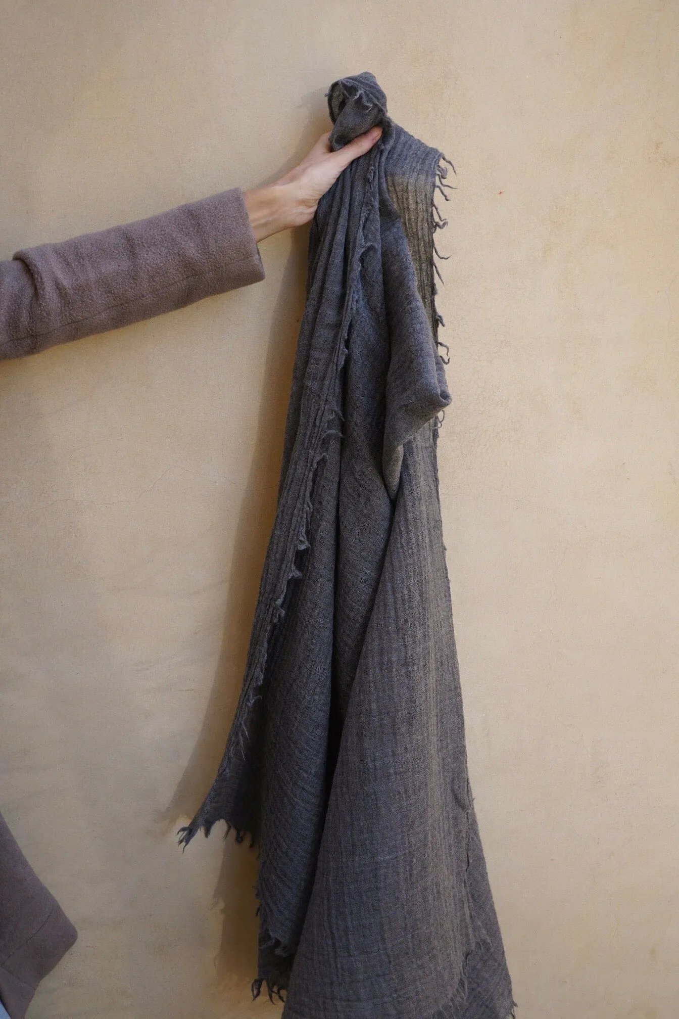Loom Woven Fine Wool Scarf | Charcoal