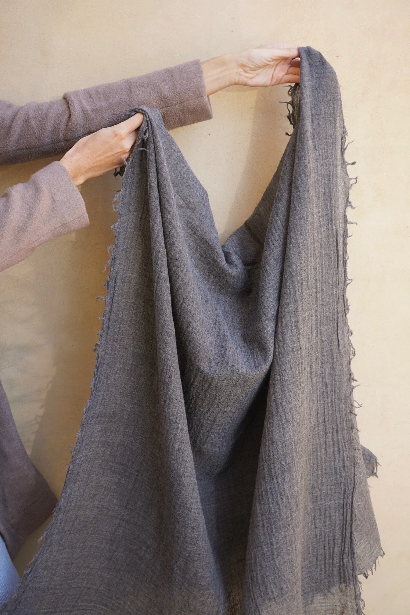 Loom Woven Fine Wool Scarf | Charcoal