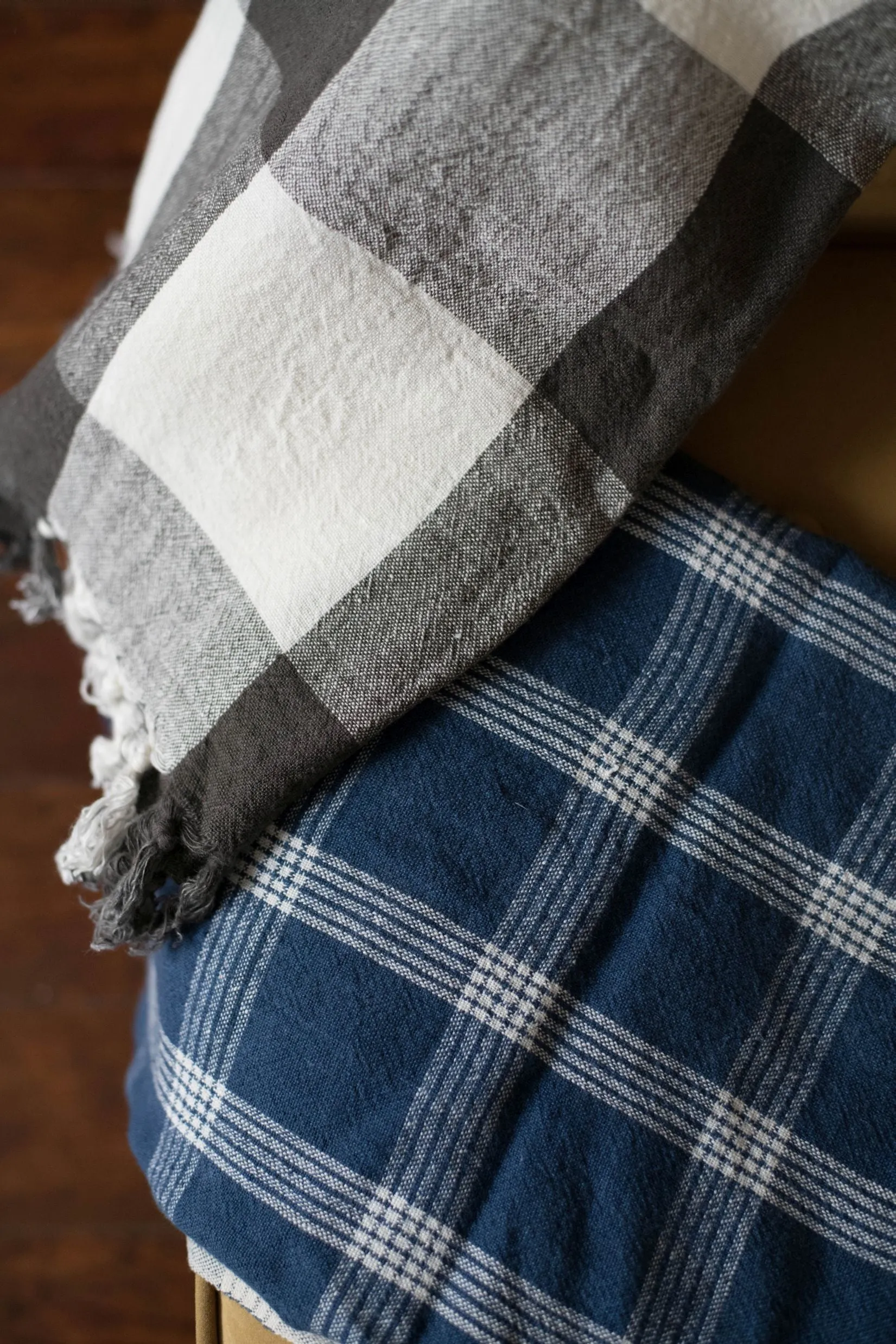 Manhattan Linen Throw
