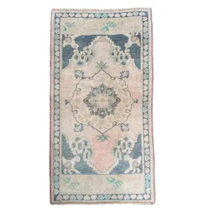 MB161 Handwoven Vintage Rug 1’10x3'5