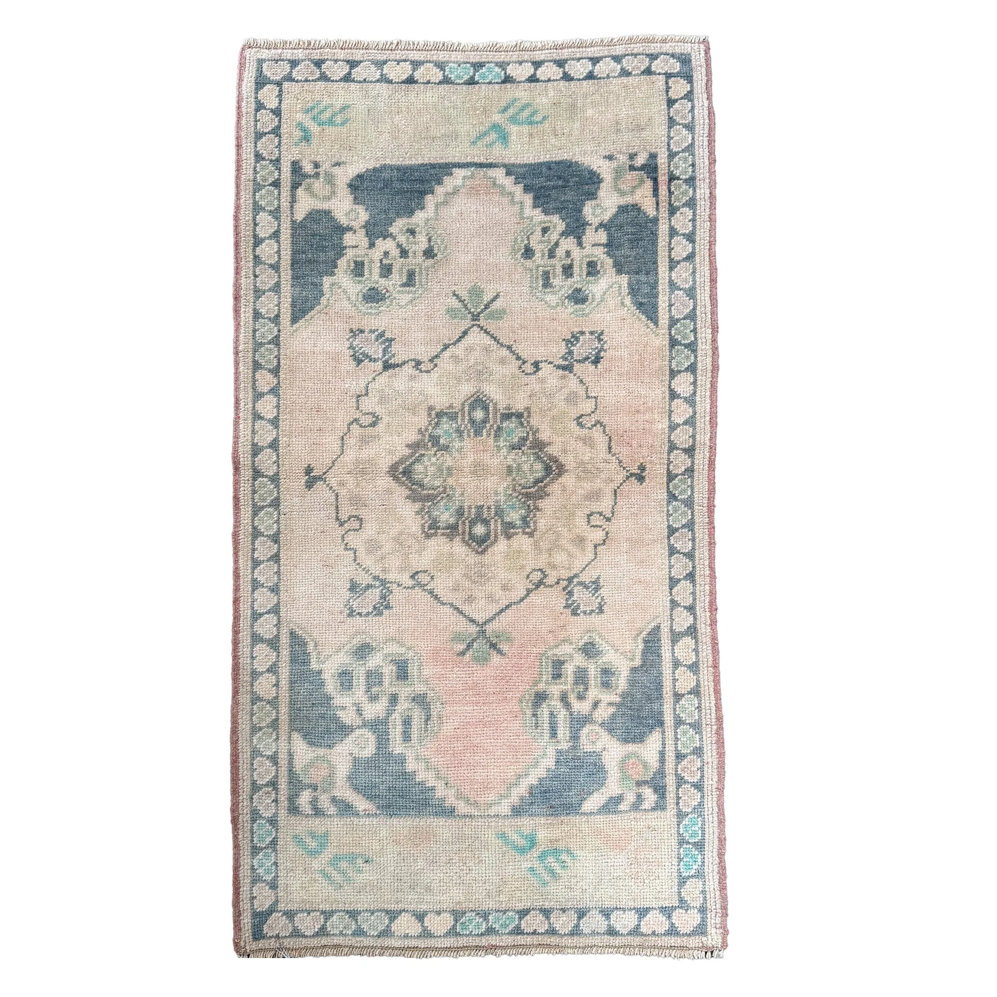 MB161 Handwoven Vintage Rug 1’10x3'5