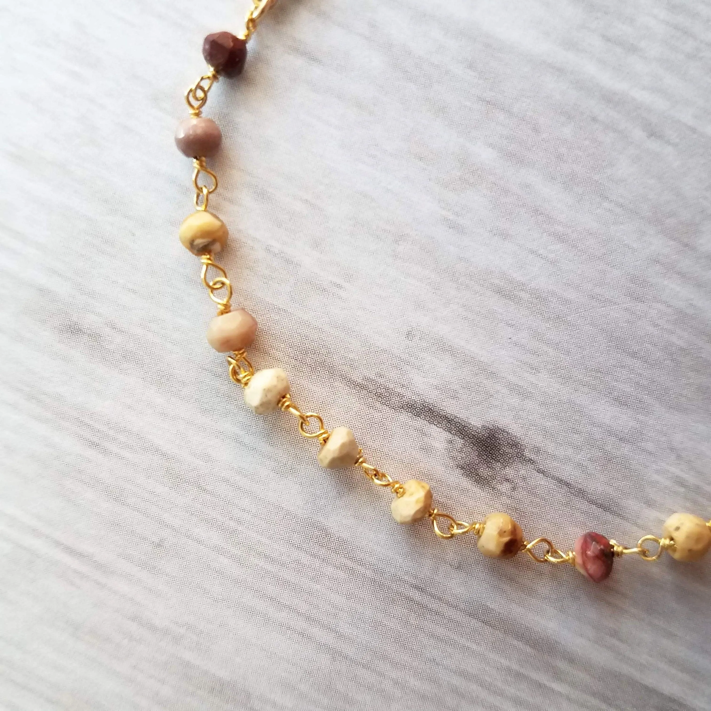 Mookaite Stone Bracelet, gemstone bracelet, small stone chain, rosary chain, mookaite bracelet, mookaite chain, Earth tone colors gold chain
