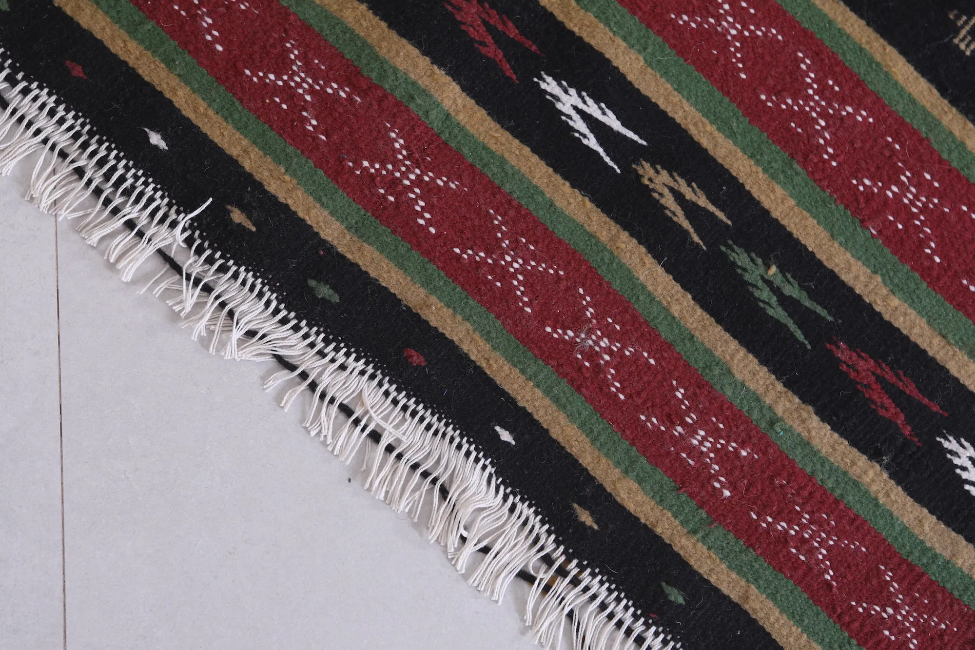 Moroccan Berber Handwoven Kilim - 3 x 6.1 ft | Traditional Rug