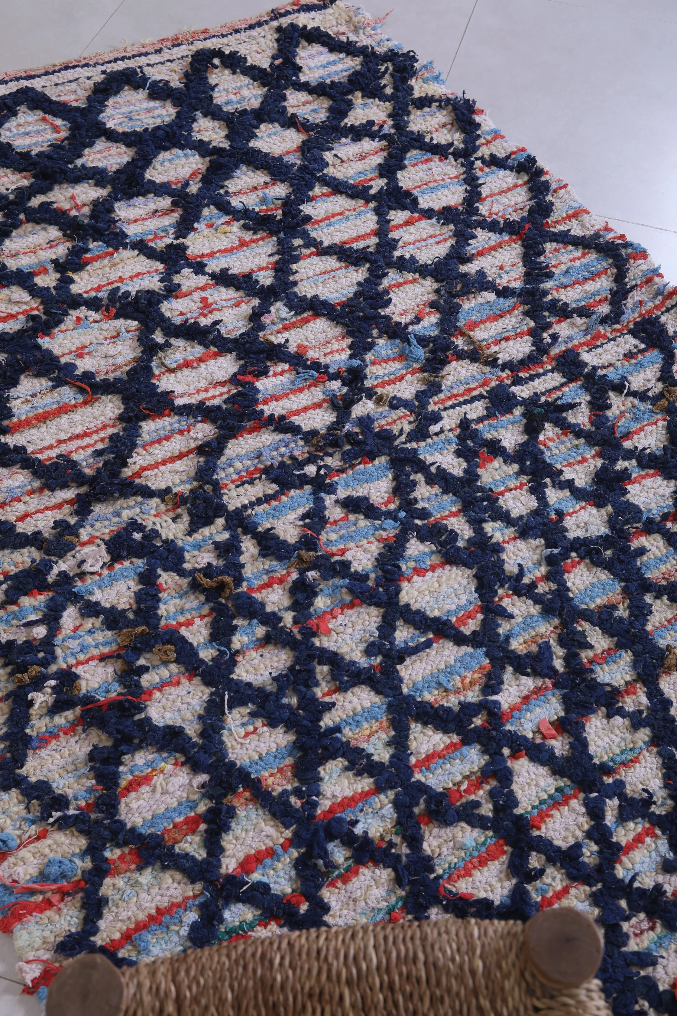 Moroccan Berber Rug - 3.5 X 5.6 Feet | Diamond Motif