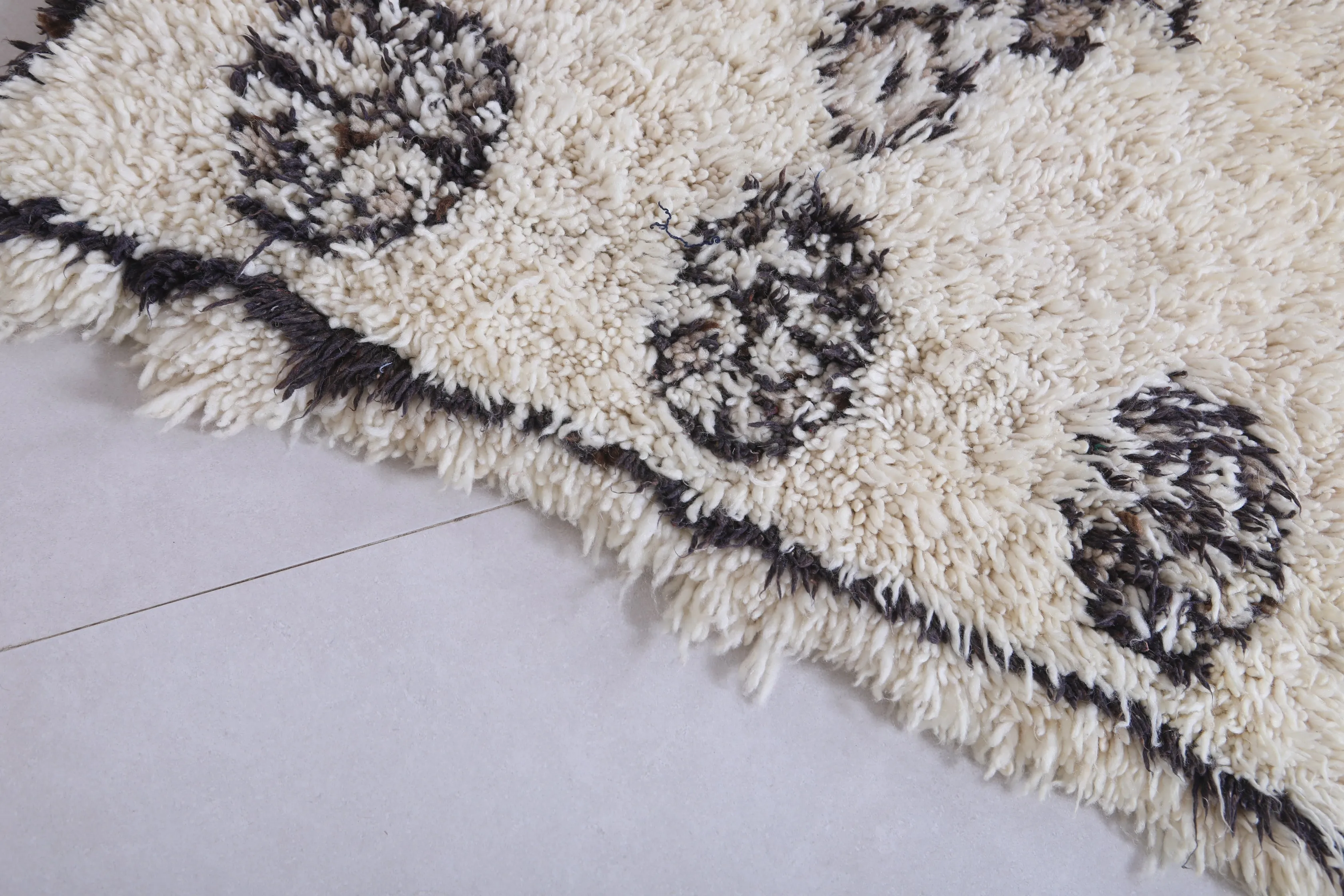 Moroccan Berber Rug - Intricate Neutral Pattern 2.7ft x 6ft
