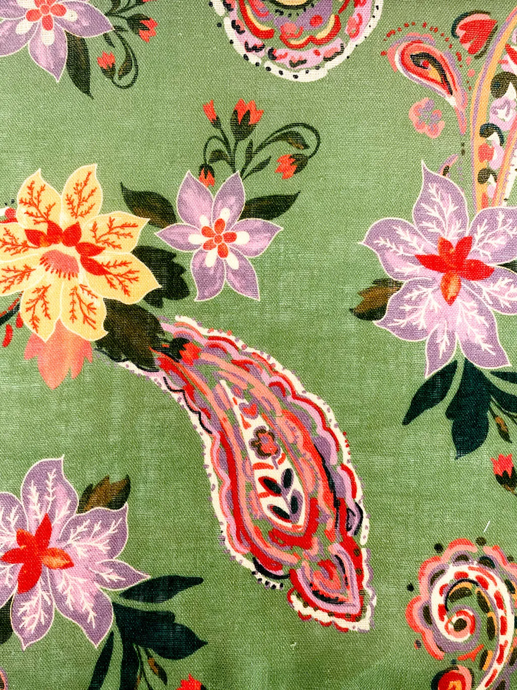 Paisley Floral Handkerchief Light Weight 100% Linen Fabric By The Yard/CL1107