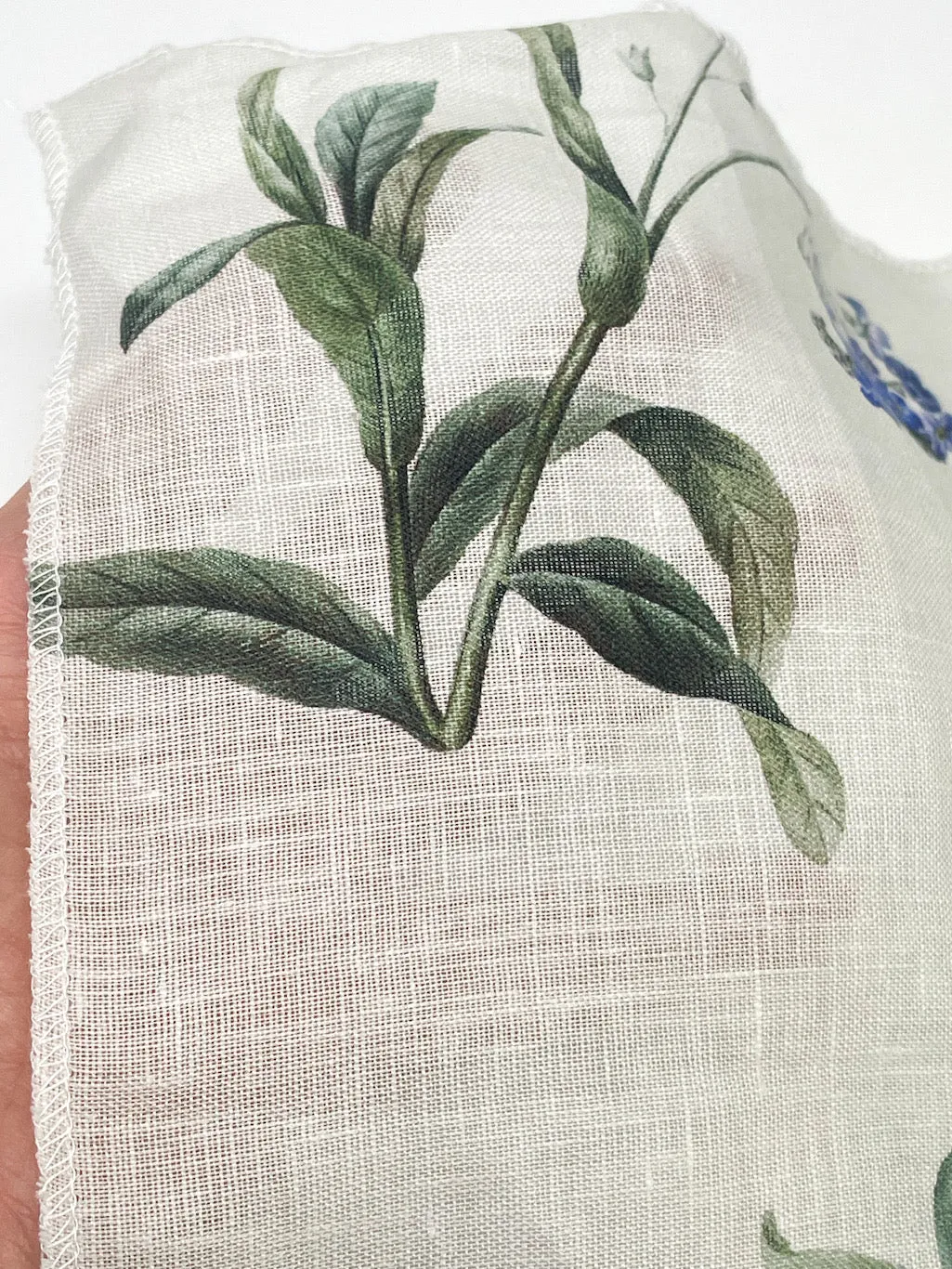 Plant Garden Handkerchief Light Weight 100% Linen Fabric By The Yard/CL1104