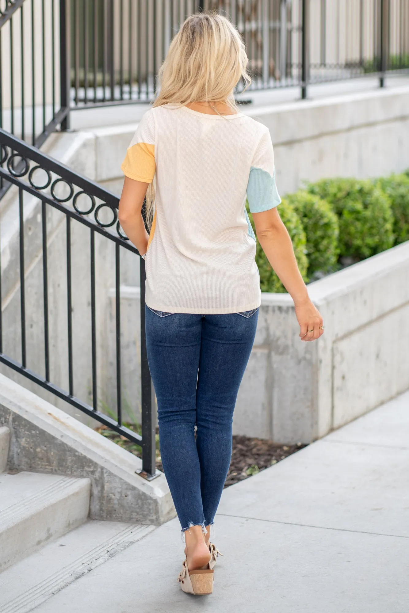 Round Neck Color Block Short Sleeve T-Shirt