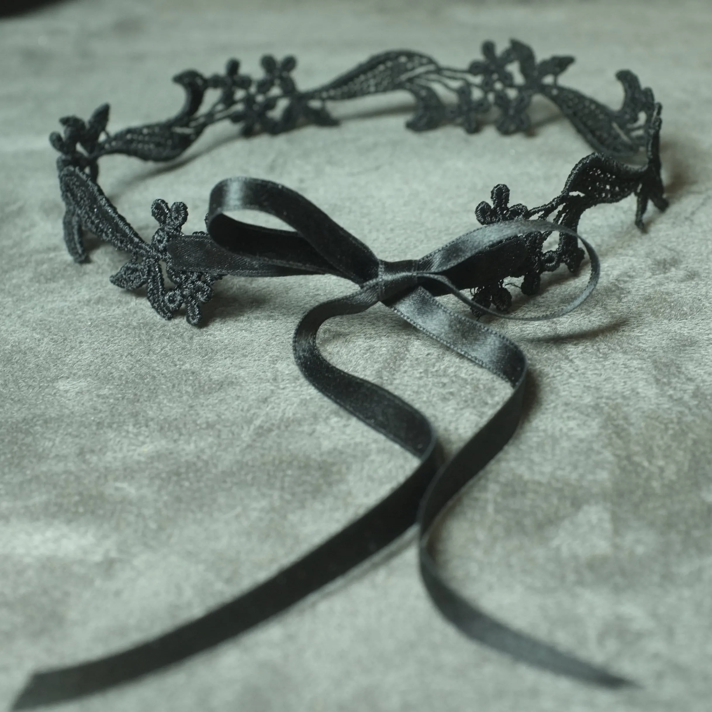 Sophia Flower Choker Necklace with Black Pearls