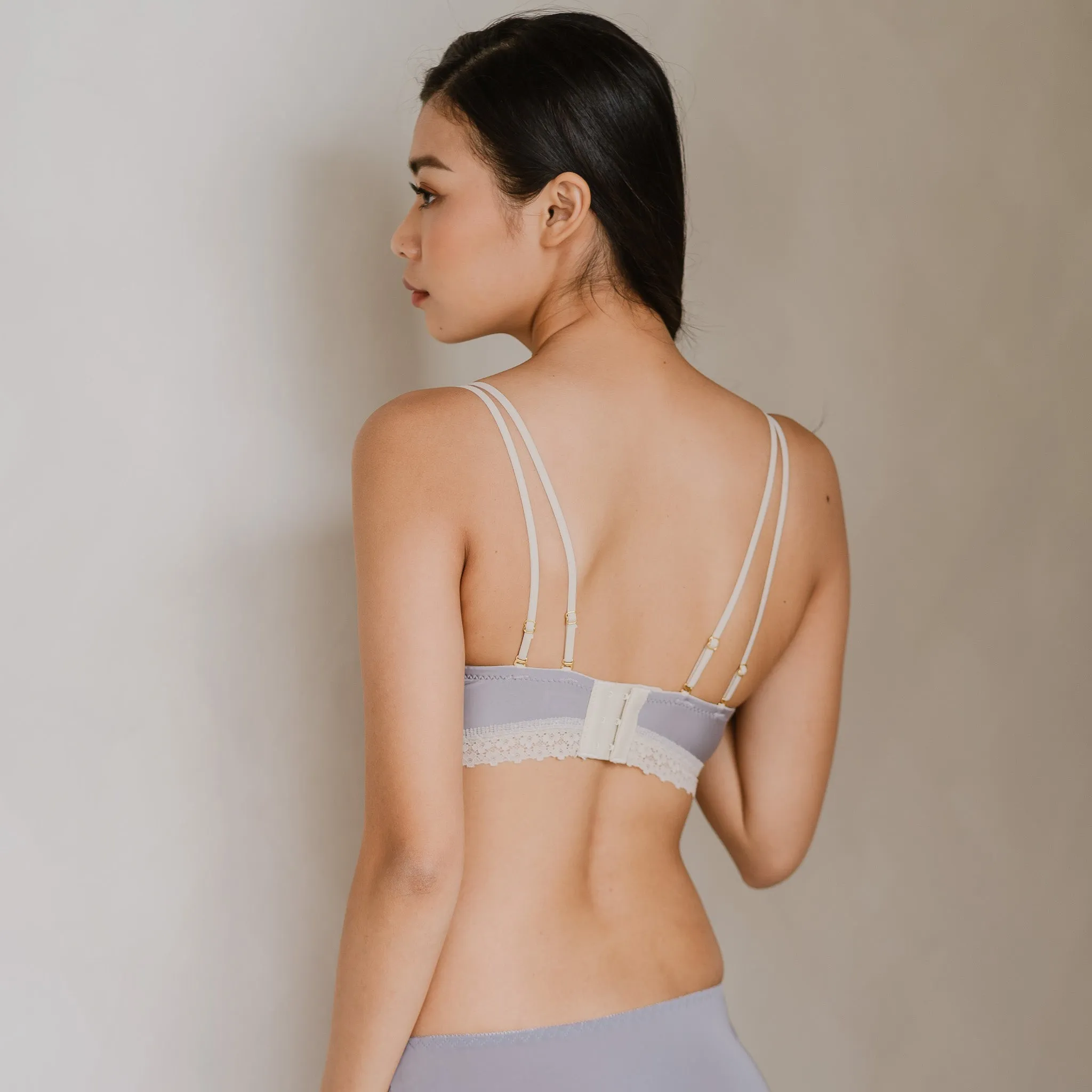The Silky Smooth! Lace Trim Lightly-Lined Wireless Bra in Taro Crepe (Size S & XL only)