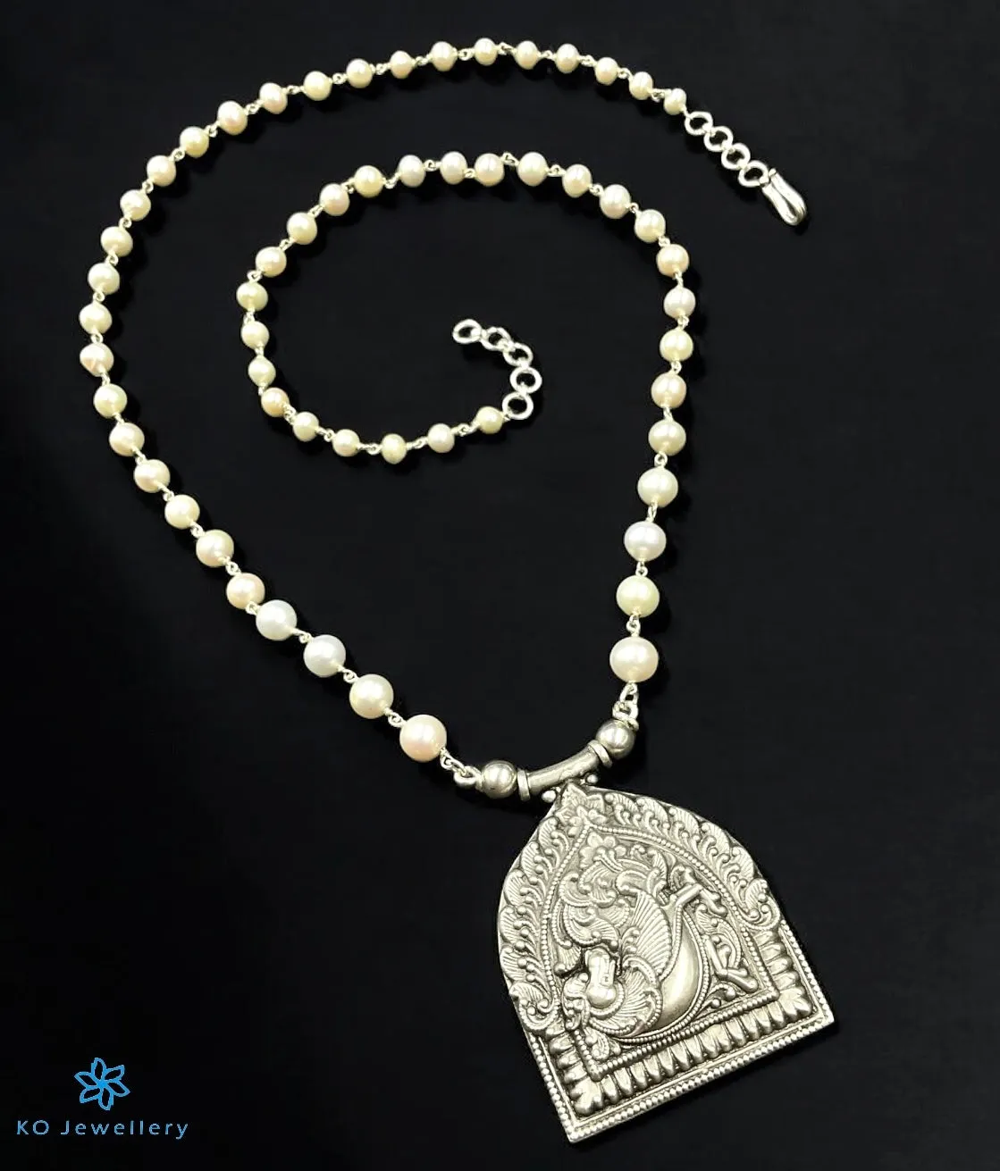 The Udbhava Silver Heritage Nakkasi Pearl Necklace
