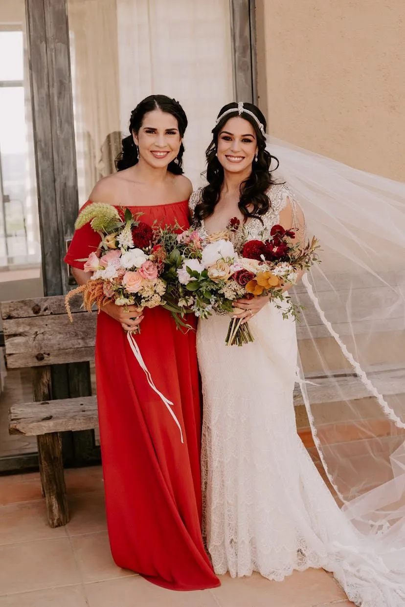 Thin Scalloped Lace Chapel or Cathedral Wedding Veil