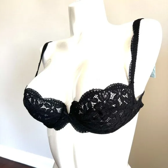 Vintage Lou Bra from Paris France Dainty Daisy Lace flowers &amp; Bows Black 34B 36C