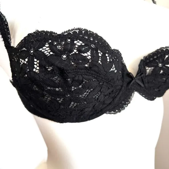 Vintage Lou Bra from Paris France Dainty Daisy Lace flowers &amp; Bows Black 34B 36C