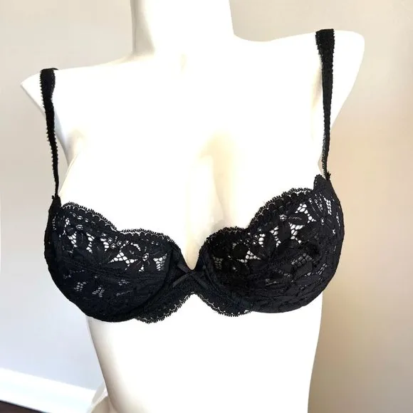 Vintage Lou Bra from Paris France Dainty Daisy Lace flowers &amp; Bows Black 34B 36C