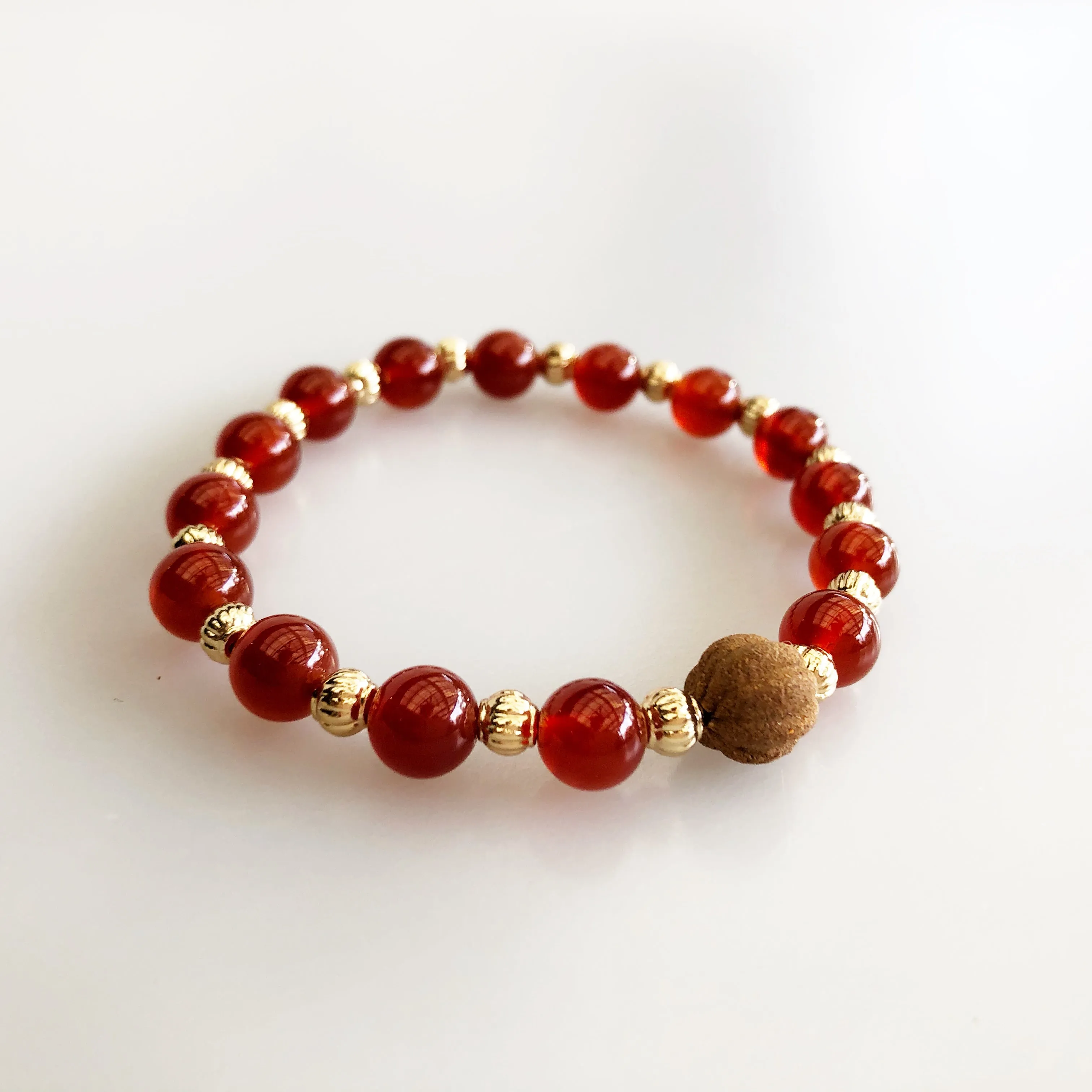 Vintage Style 8mm Carnelian Herbal Bracelet