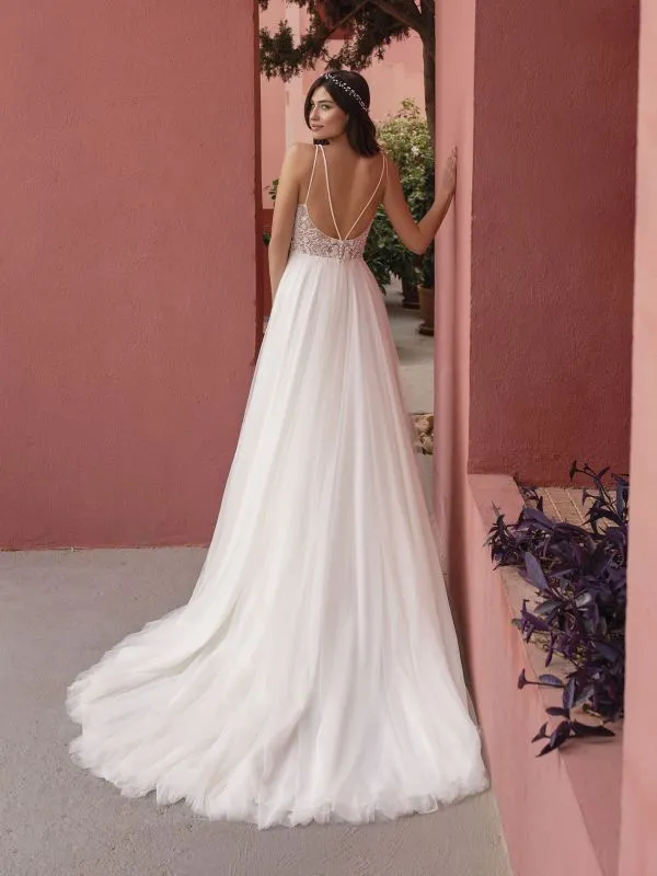 W1 White One Size 8 Enchanter Off White/Crystal Gown