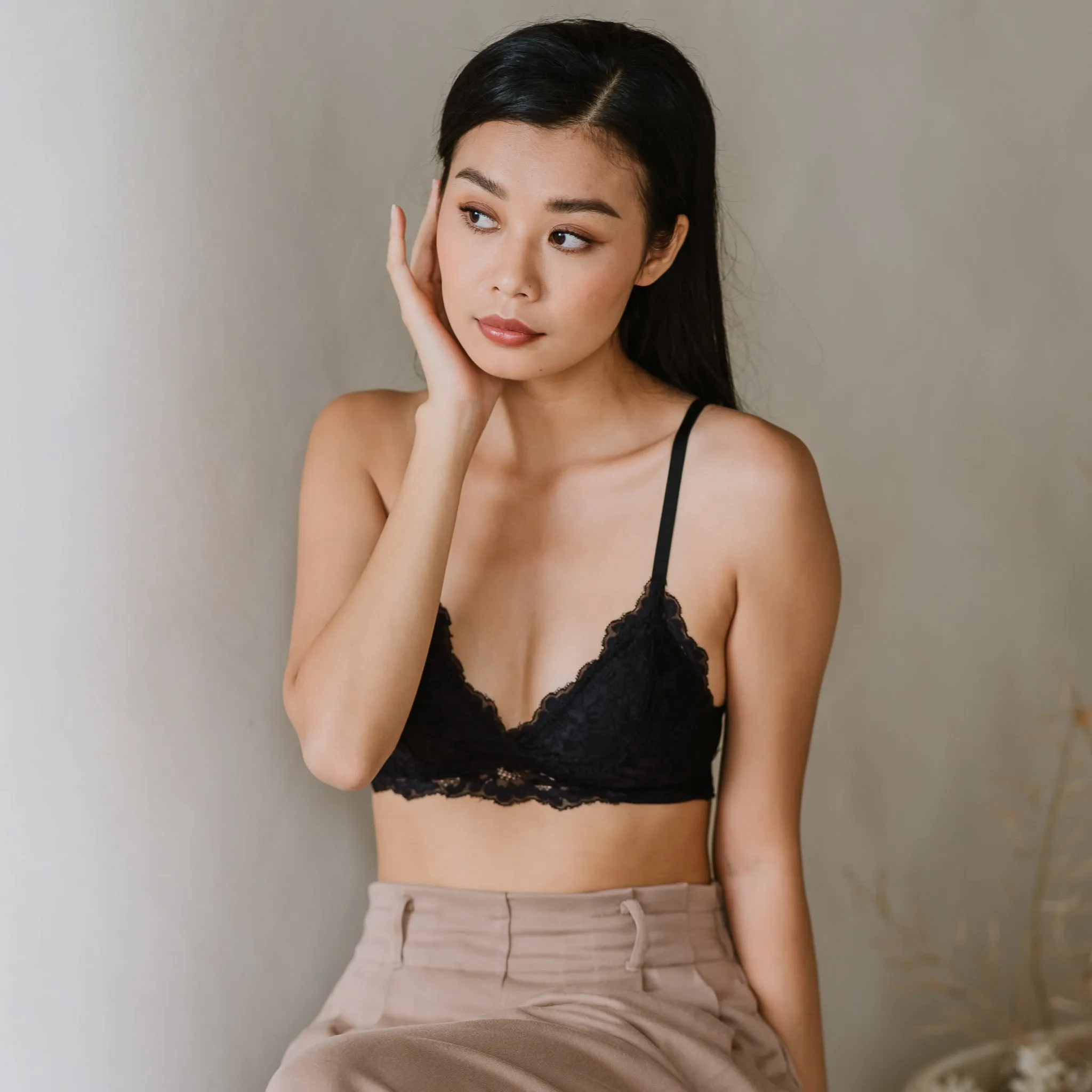 Waltz In Lace! Lightly-Lined Bralette in Black (Size XL only)