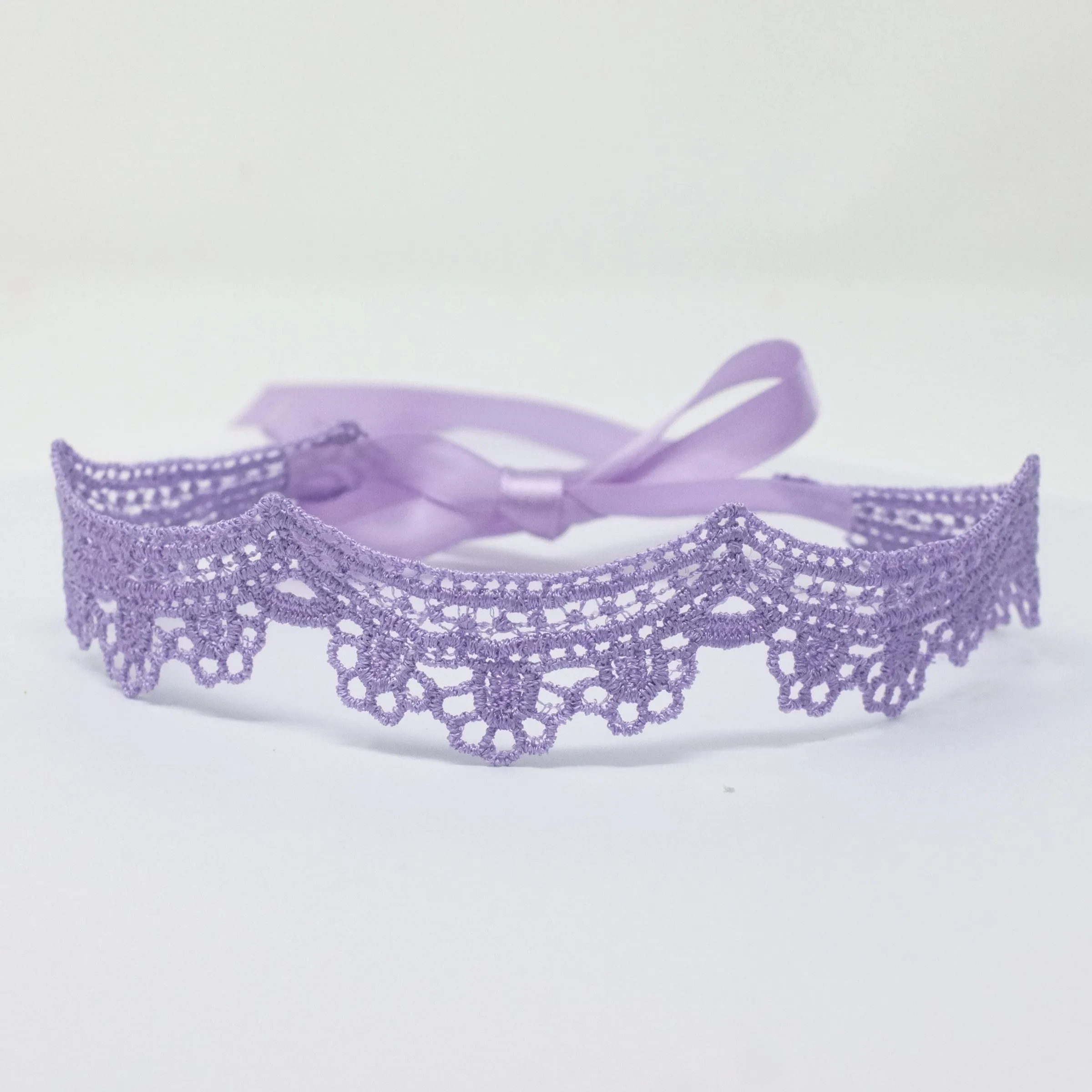 Yelena Lavender Scalloped Lace Choker with Ribbon