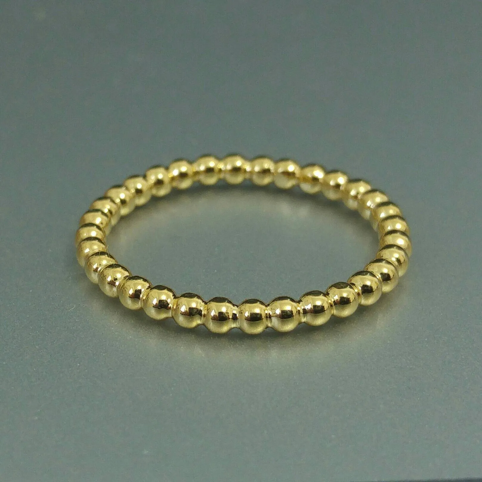 Yellow gold wedding band